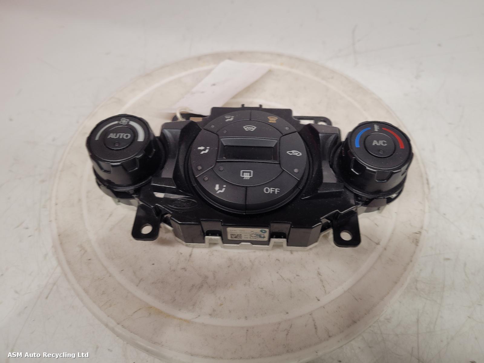 View Auto part Heater/AC Controller Ford Fiesta 2013