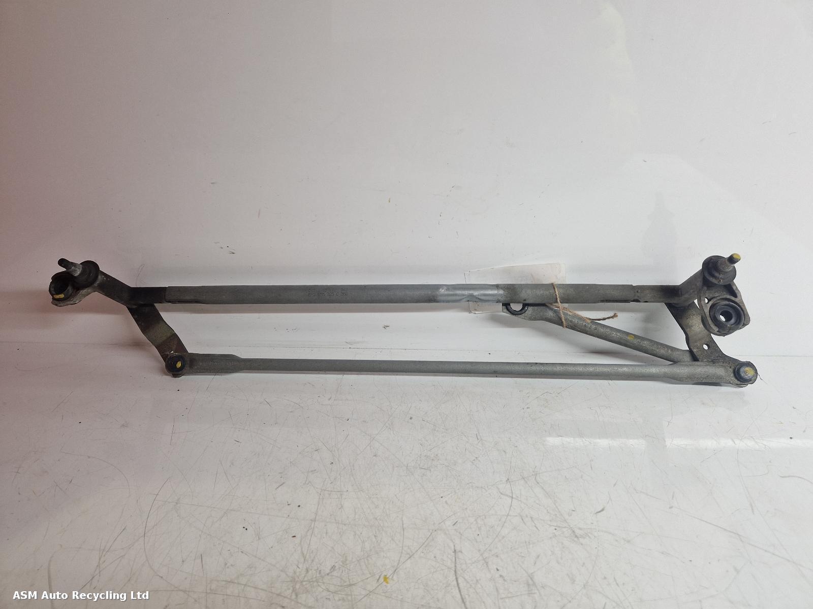 View Auto part Wiper Linkage Volkswagen Tiguan 2013