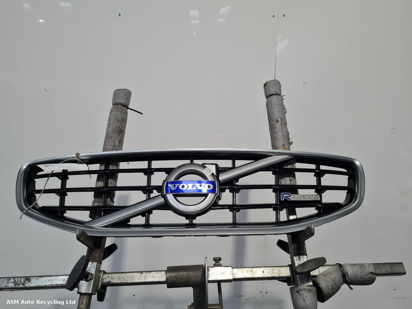 View Auto part Grille Volvo V60 2011