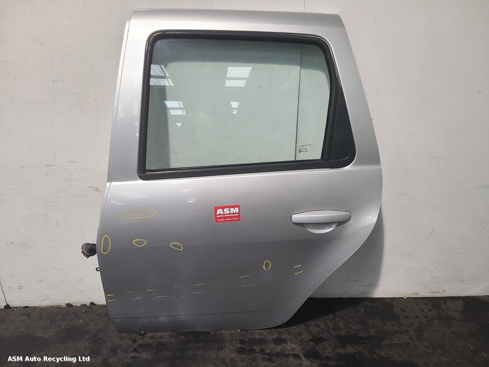 View Auto part L Rear Door Dacia Duster 2013