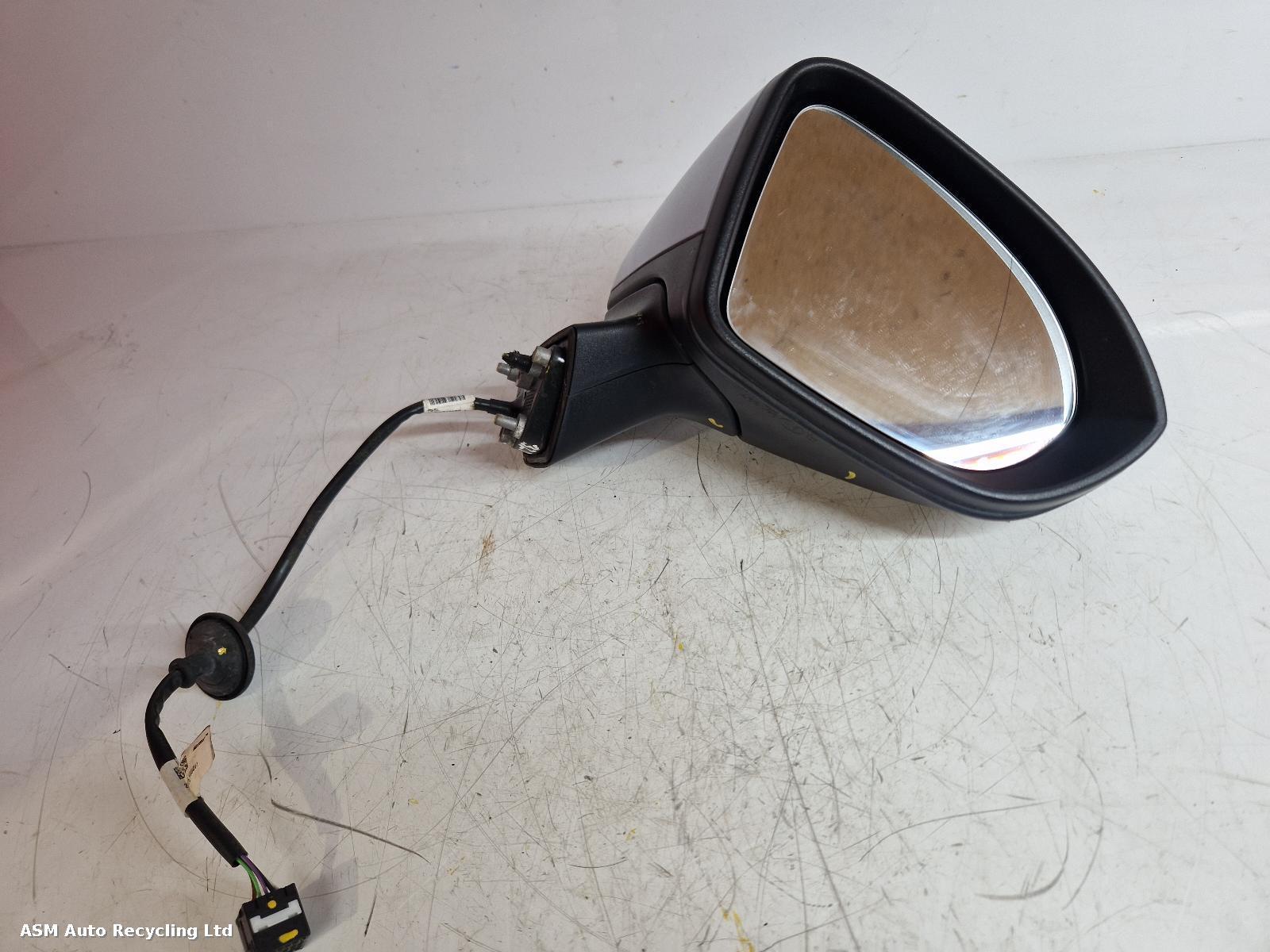 View Auto part R Door Mirror Vauxhall Astra 2018