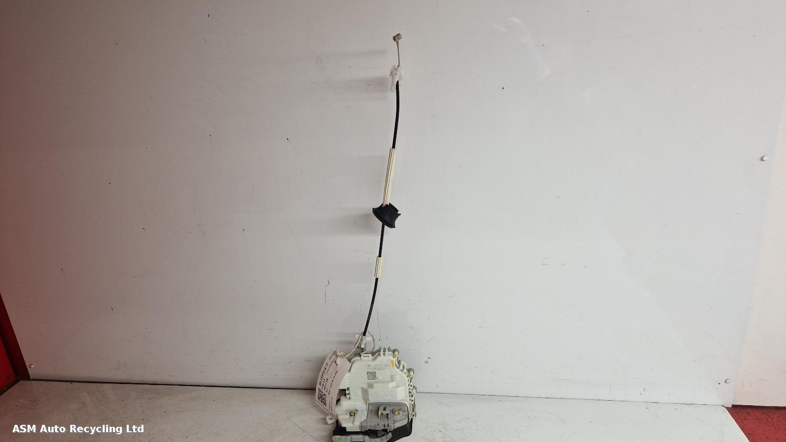 View Auto part Door Lock Assembly Porsche 911 2018