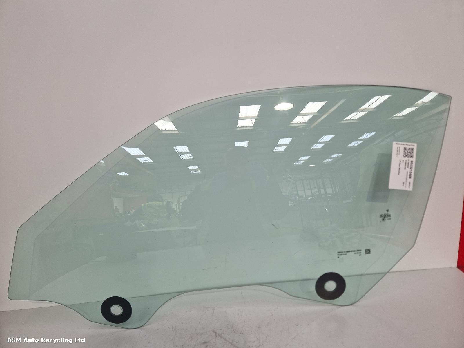 View Auto part LF Door Window Porsche 911 2018