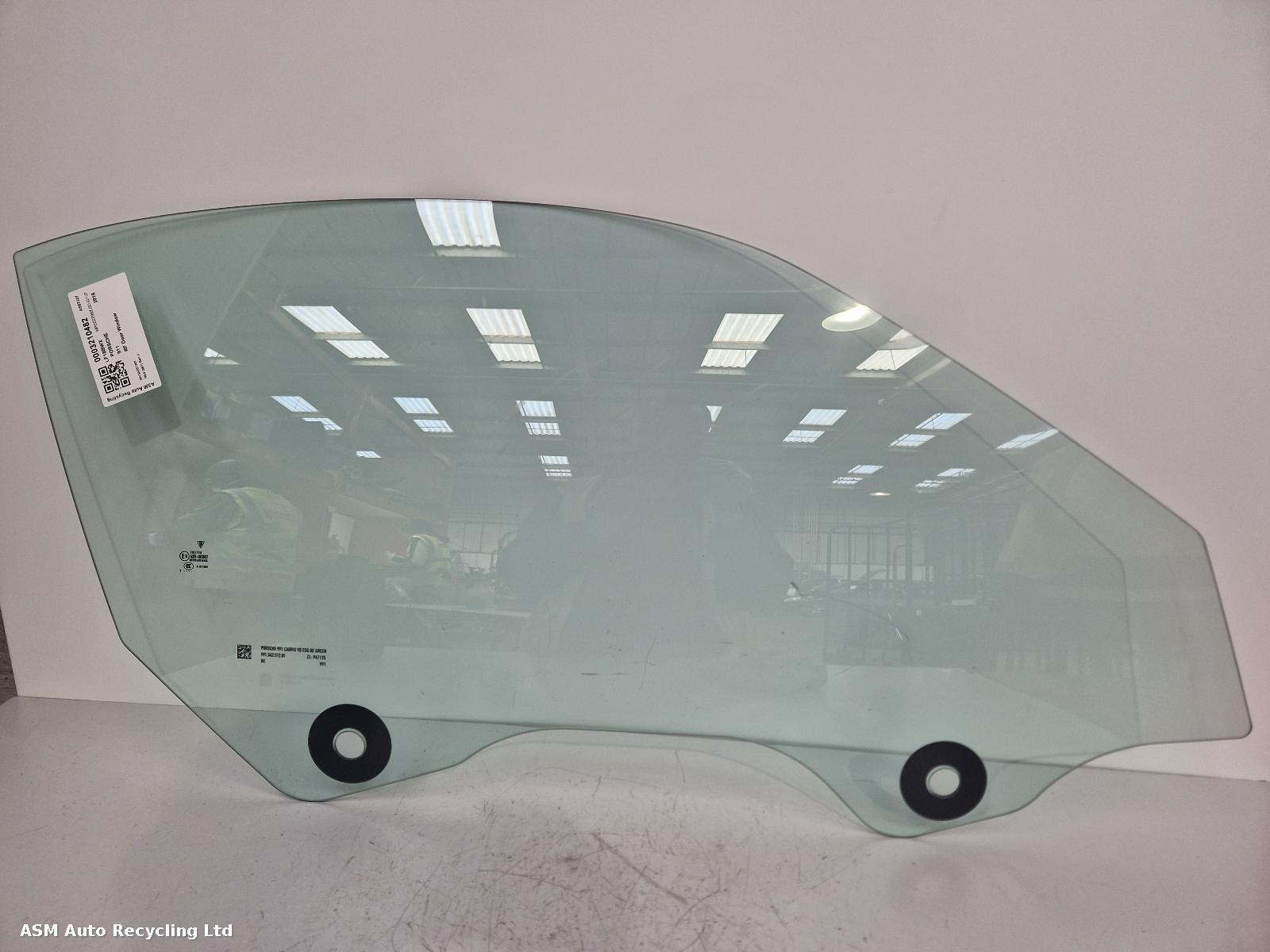 View Auto part RF Door Window Porsche 911 2018