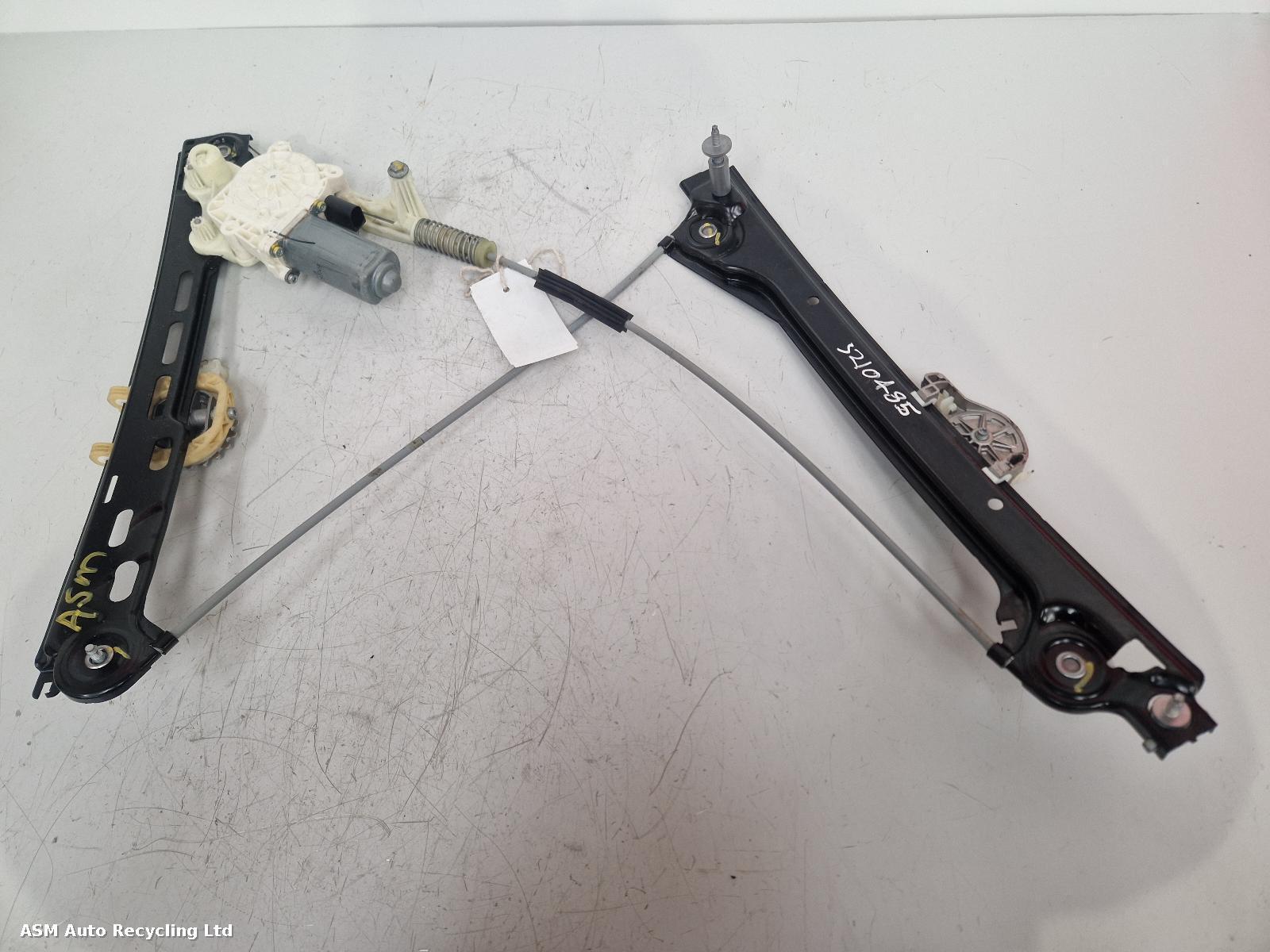 View Auto part LF Window Regulator Porsche 911 2018