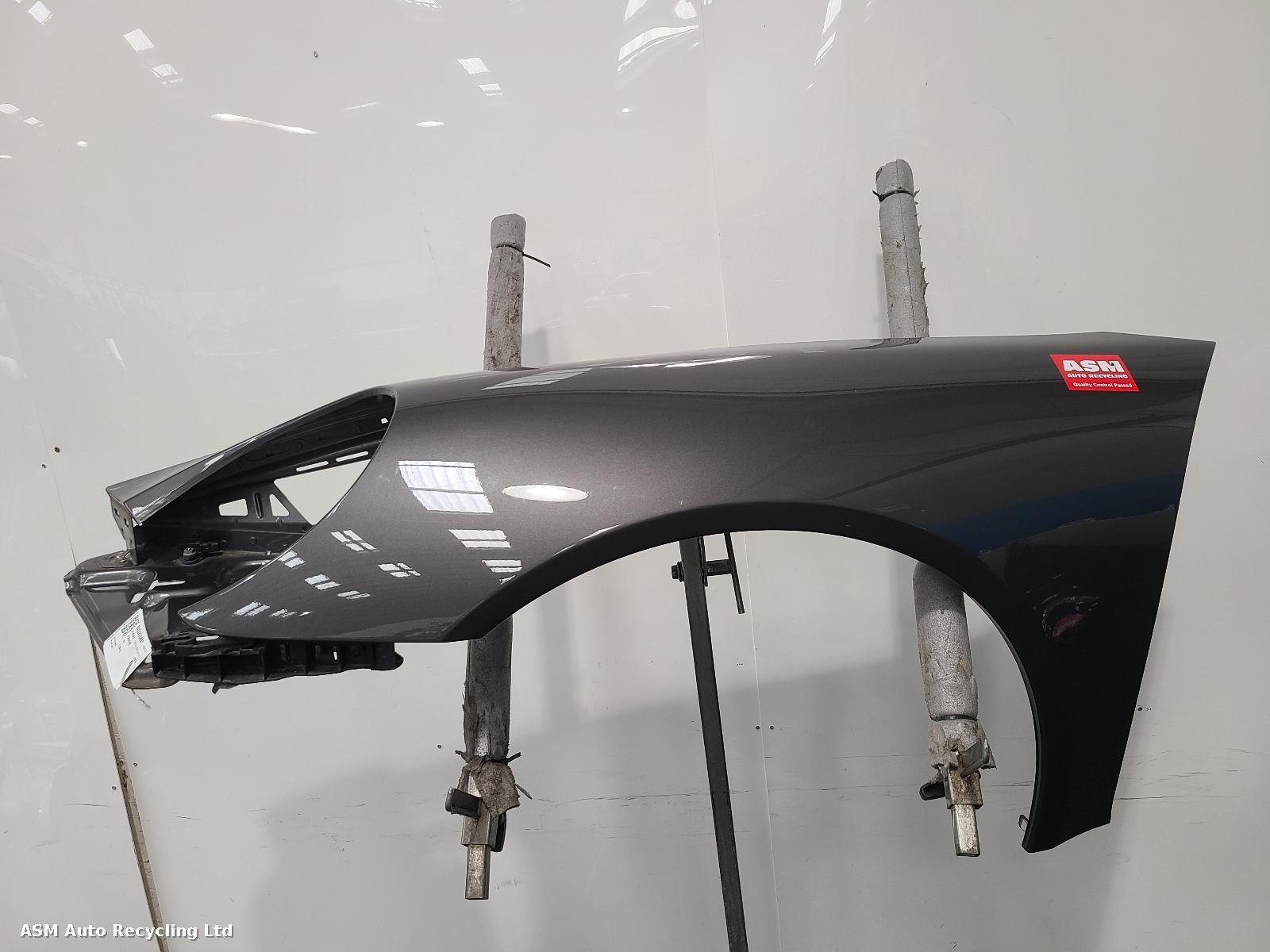 View Auto part L Wing Porsche 911 2018