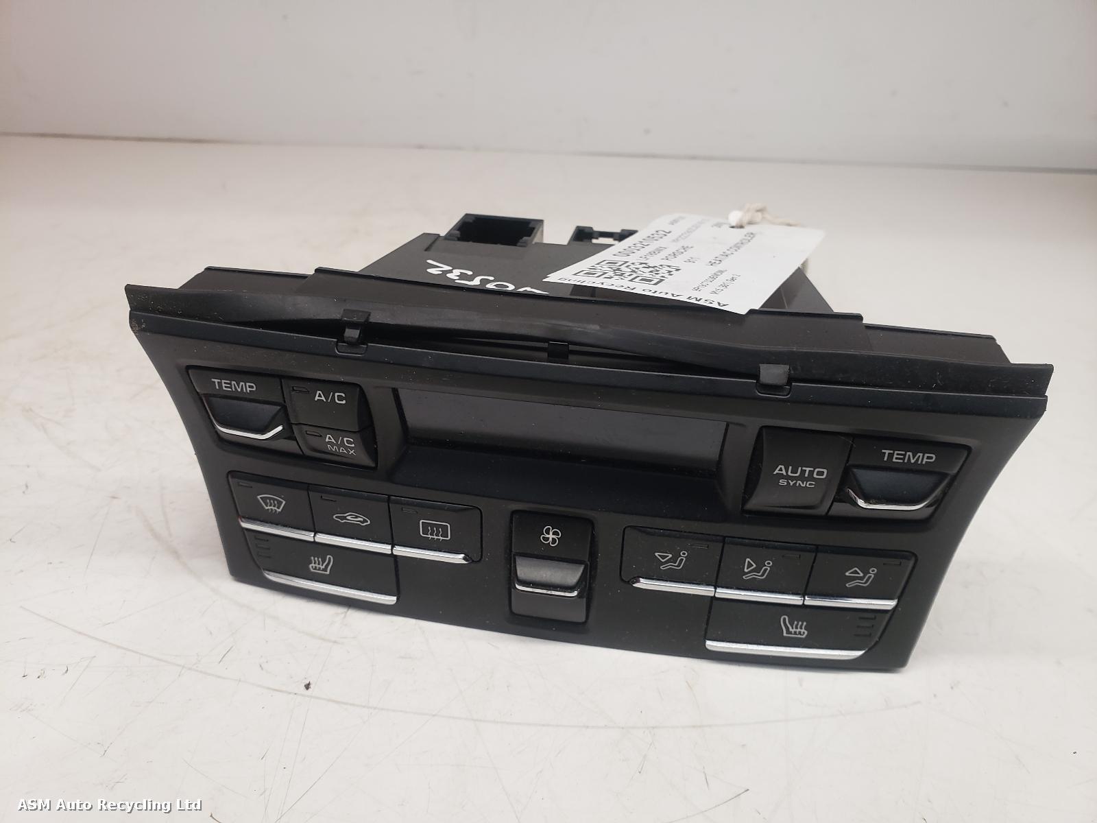 View Auto part Heater/AC Controller Porsche 911 2018