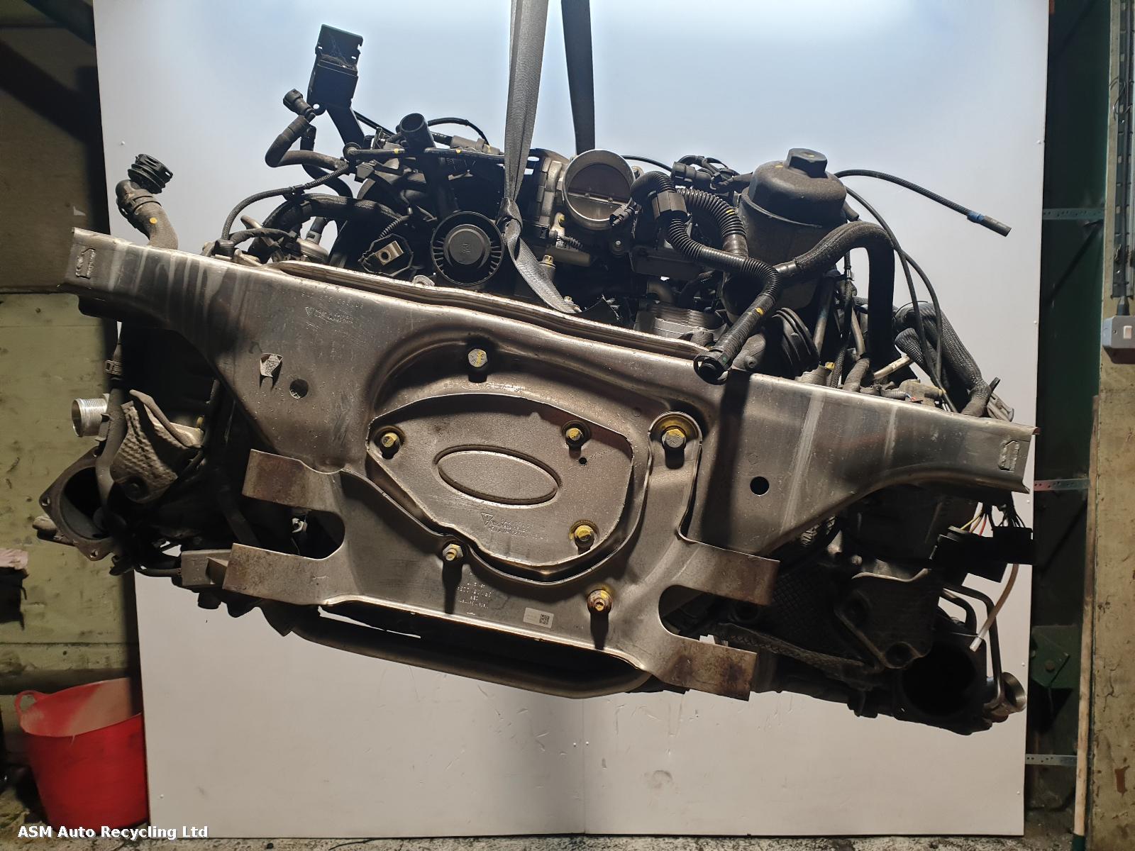 View Auto part Engine Porsche 911 2018