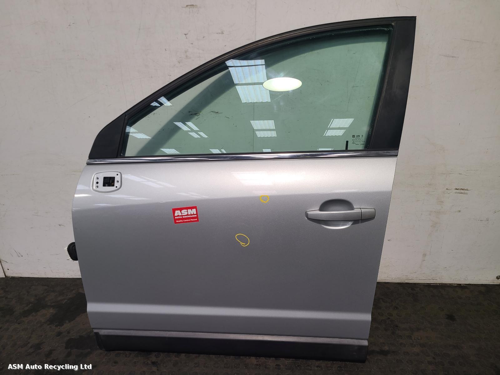 View Auto part L Front Door Vauxhall Antara 2015