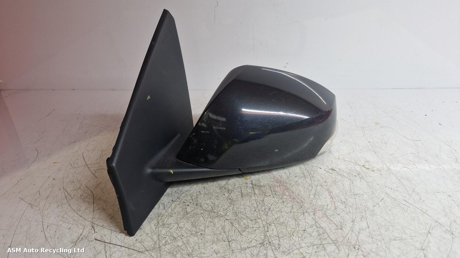View Auto part L Door Mirror Renault Megane 2010