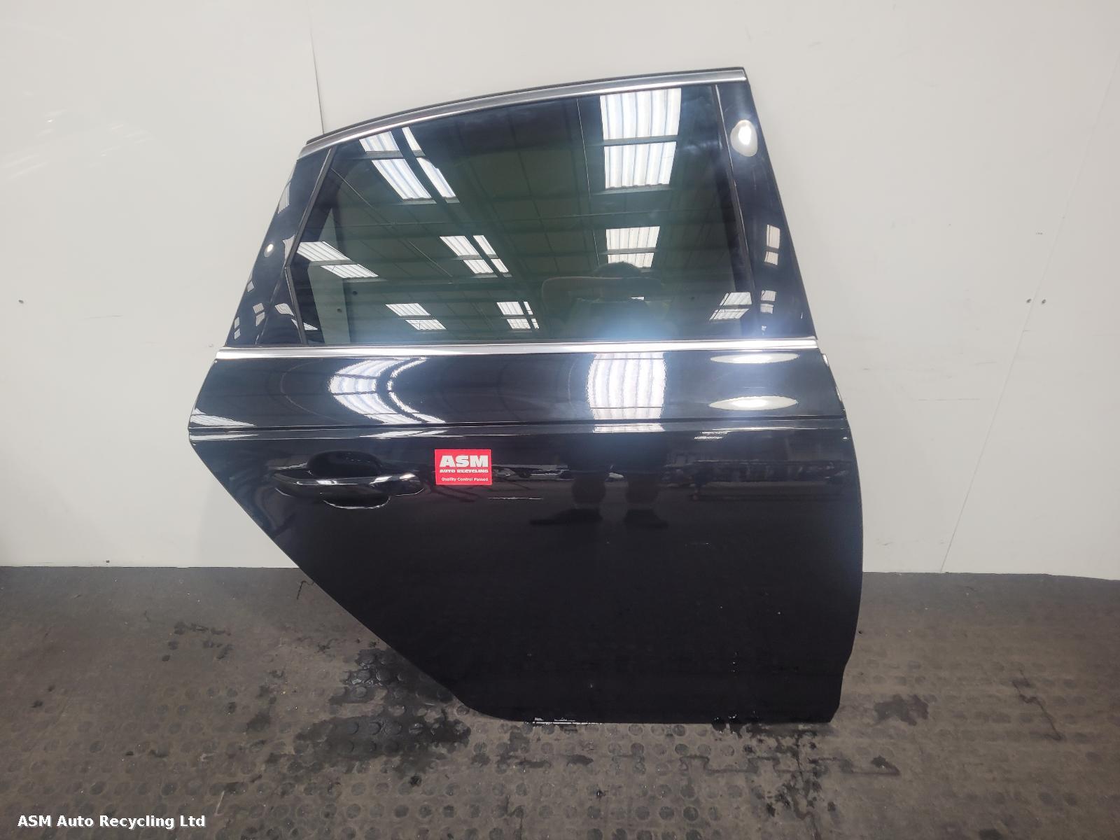 View Auto part R Rear Door Audi A4 2016