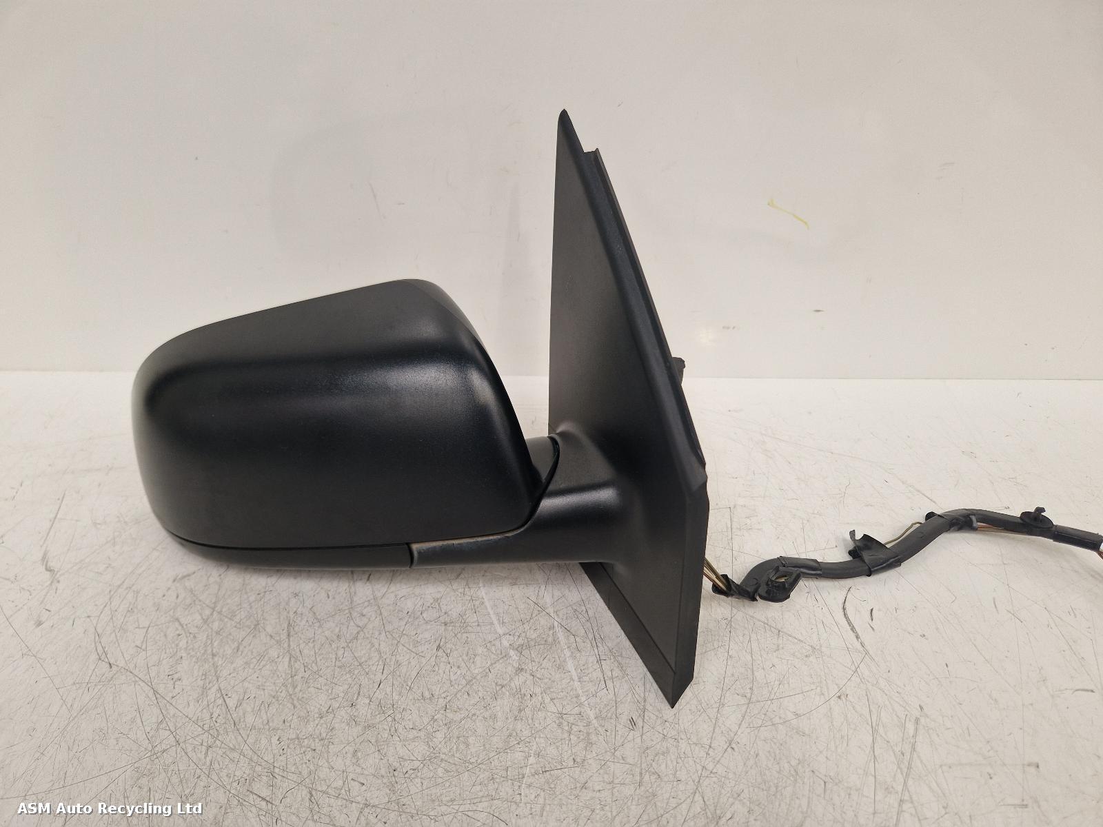 View Auto part R Door Mirror Volkswagen Polo 2005