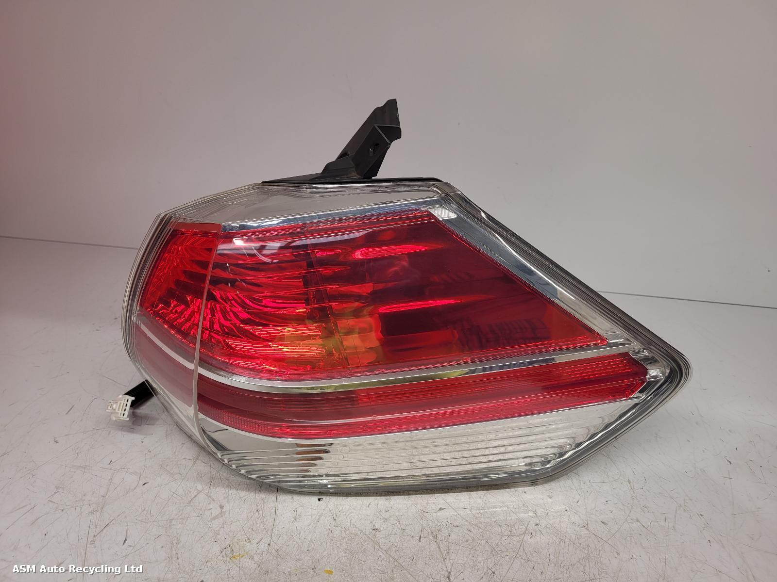 View Auto part R Taillight Nissan X Trail 2016