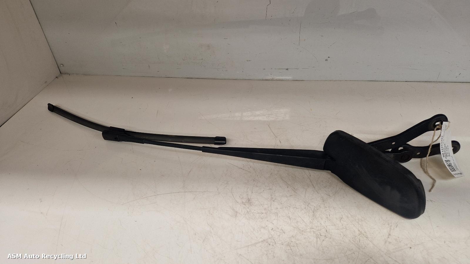 View Auto part Wiper Arm Mercedes A Class 2018