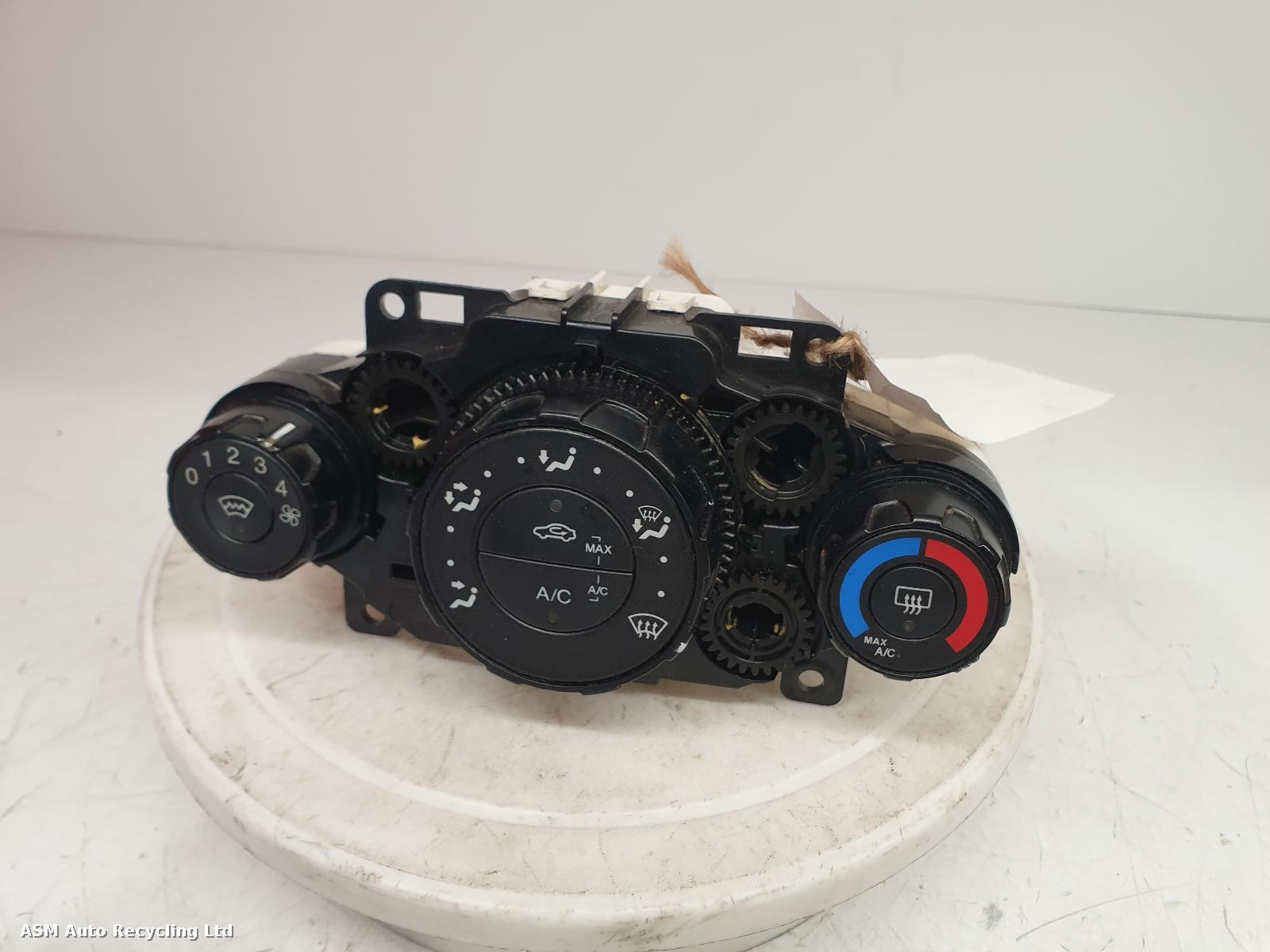 View Auto part Heater/AC Controller Ford Fiesta 2011