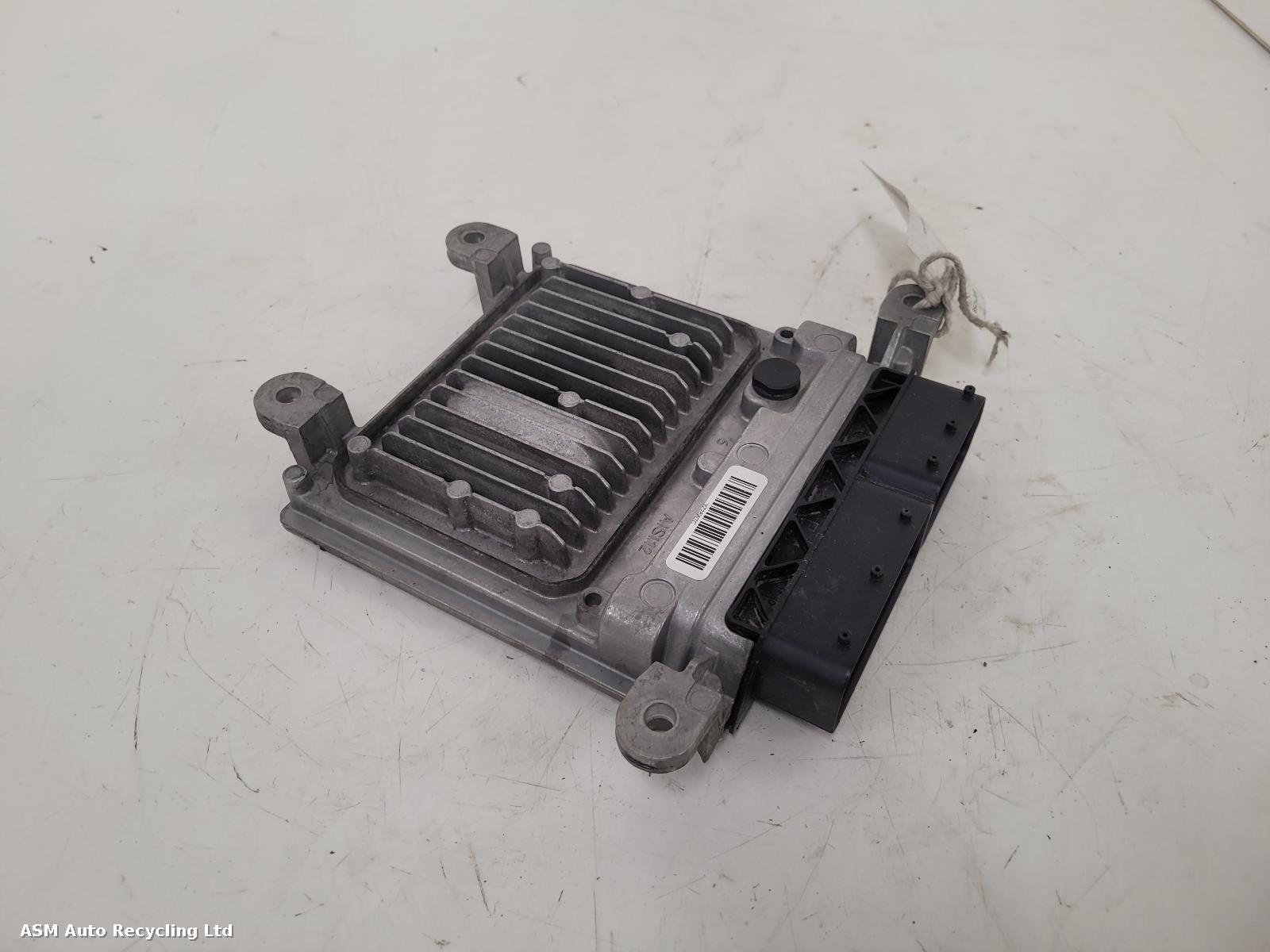 View Auto part ECU Mercedes C Class 2013