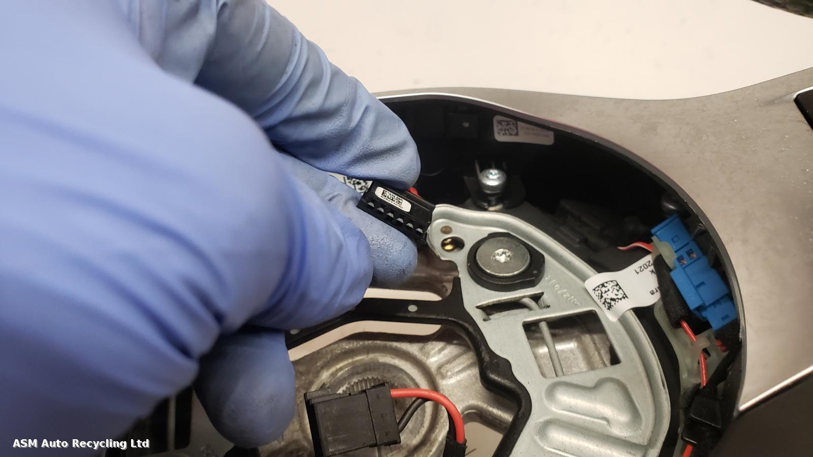 View Auto part Steering Wheel Bmw 4 Series 2021