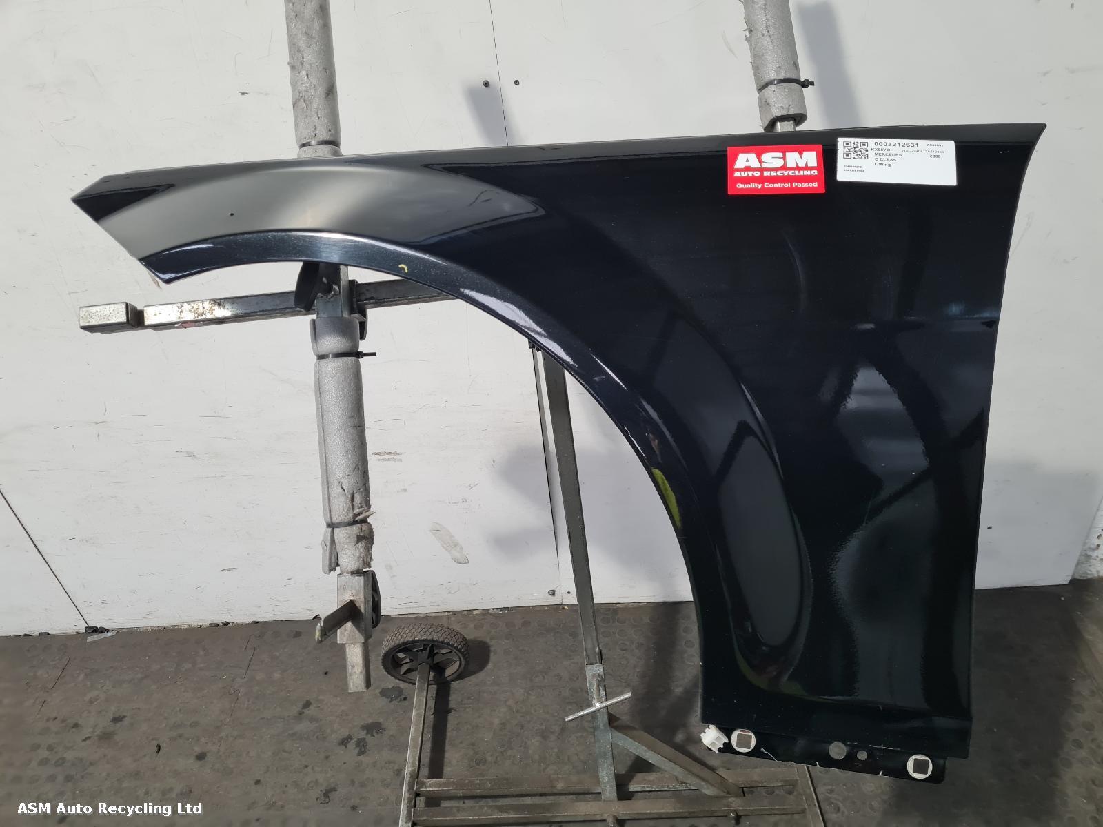 View Auto part L Wing Mercedes C Class 2008