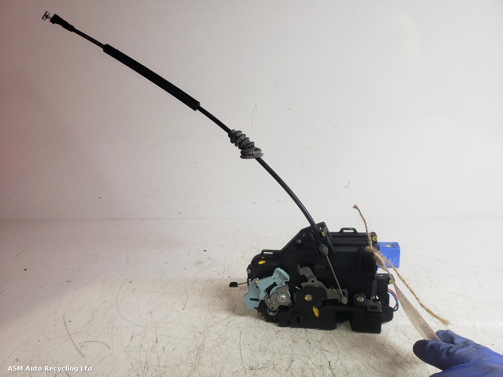 View Auto part Door Lock Assembly Skoda Octavia 2012