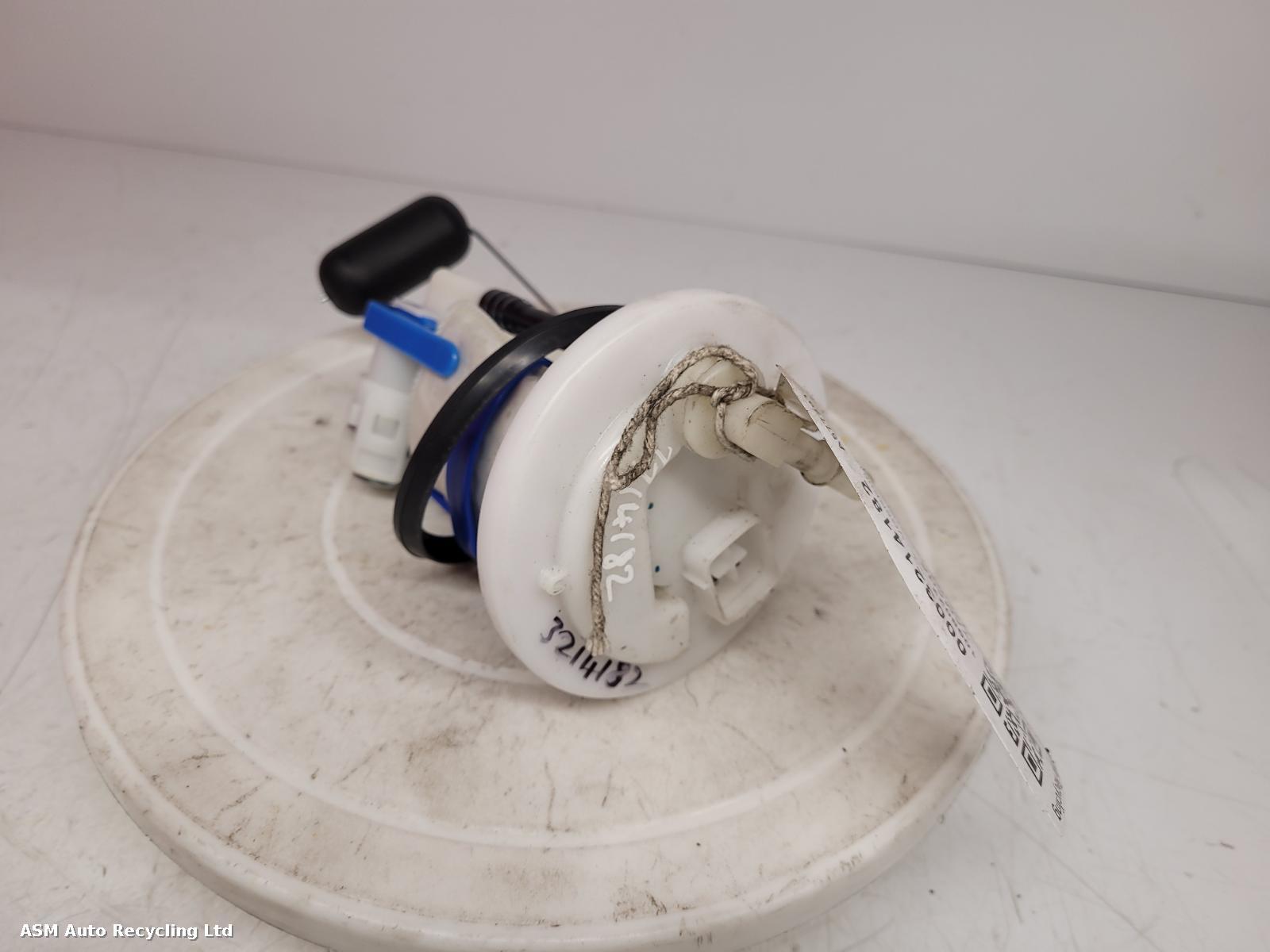 View Auto part Fuel Pump Yamaha Yzf R3  2015