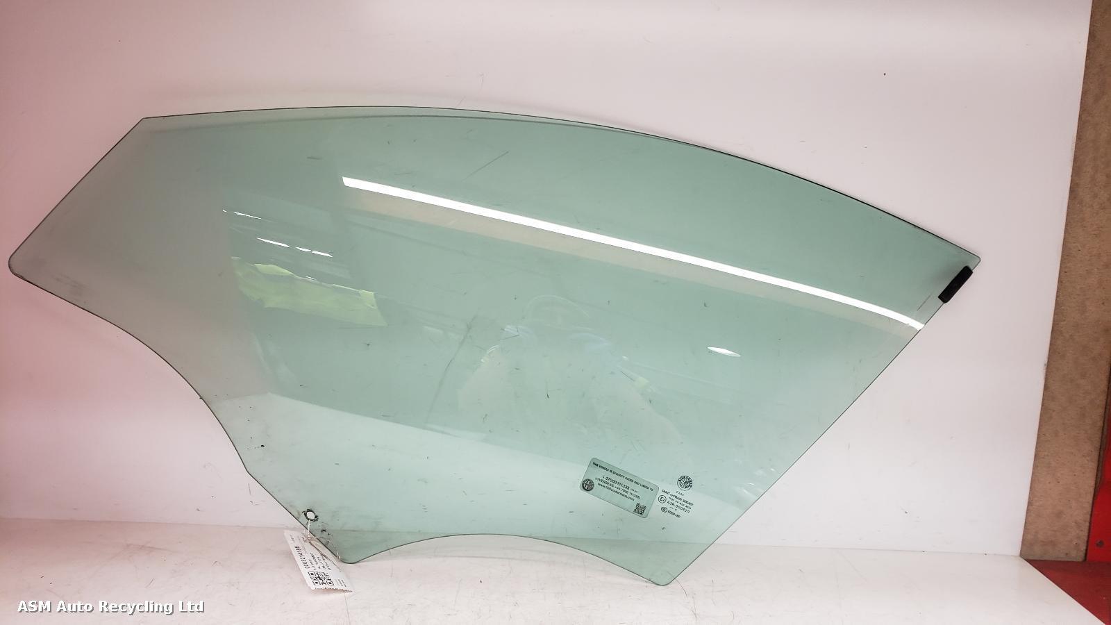 View Auto part LF Door Window Alfa Romeo Giulietta 2014