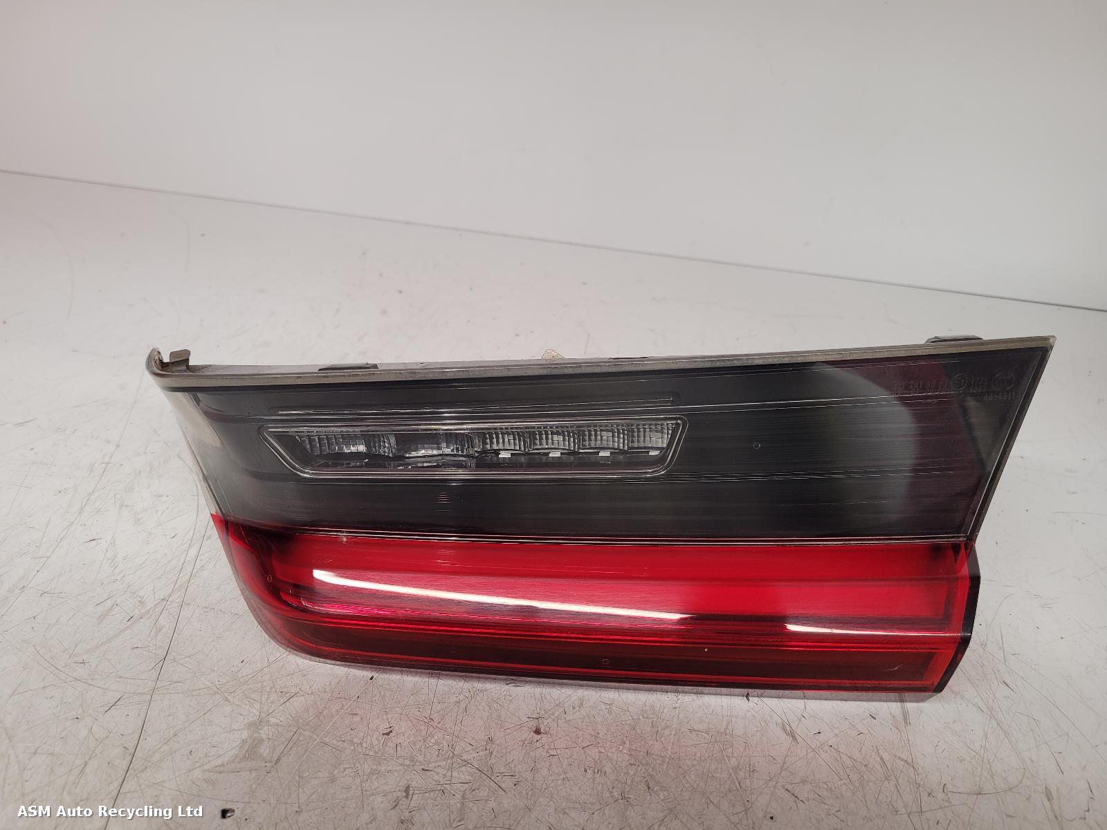 View Auto part R Taillight Bmw 3 Series 2019
