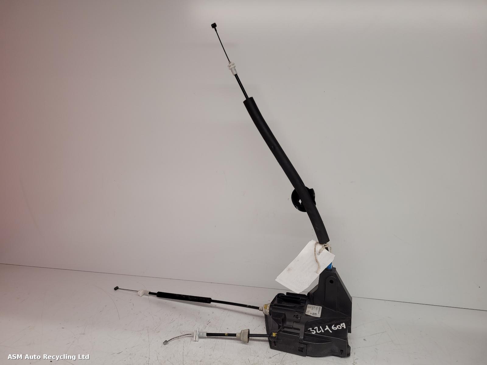 View Auto part Door Lock Assembly Land Rover Range Rover Velar 2018