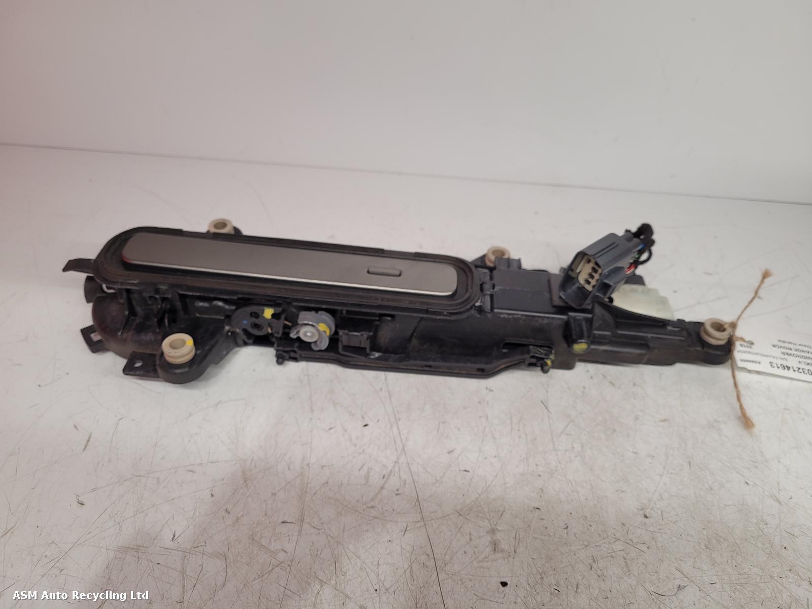 View Auto part Door Handle Land Rover Range Rover Velar 2018