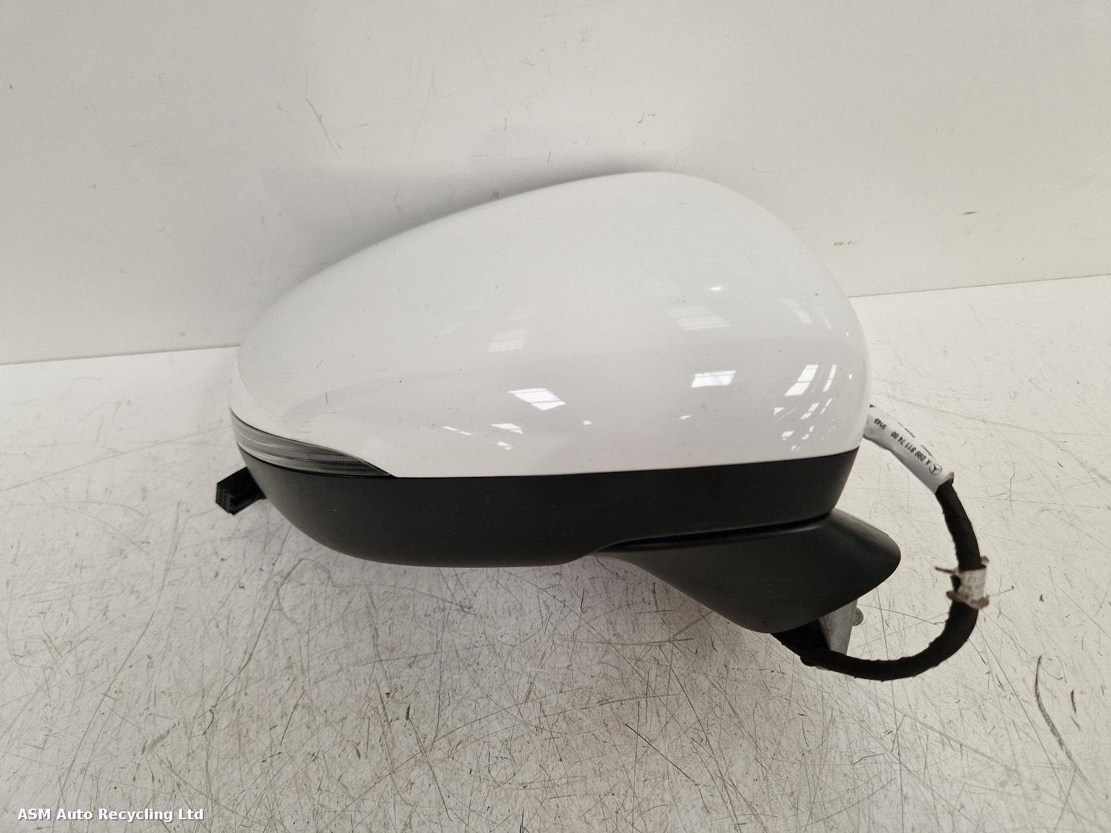 View Auto part R Door Mirror Mercedes A Class 2019