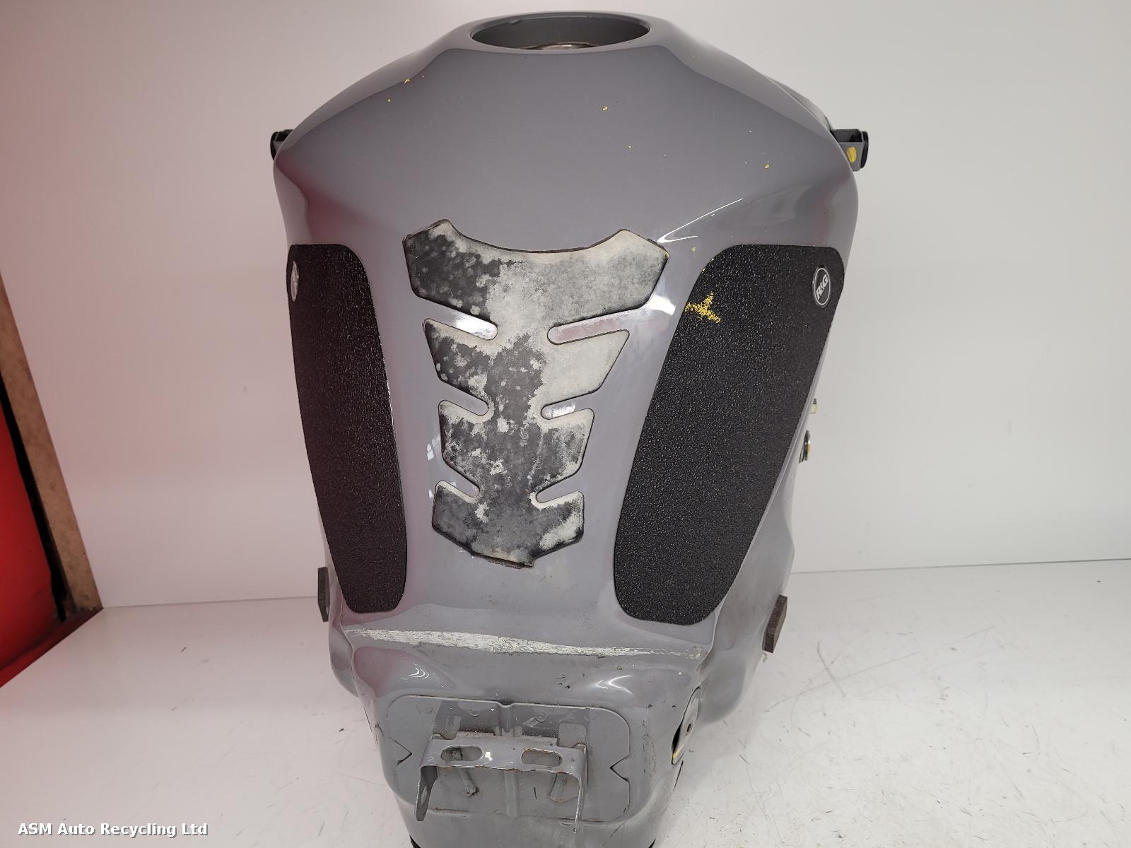 View Auto part Fuel Tank Yamaha Mt-10 2016