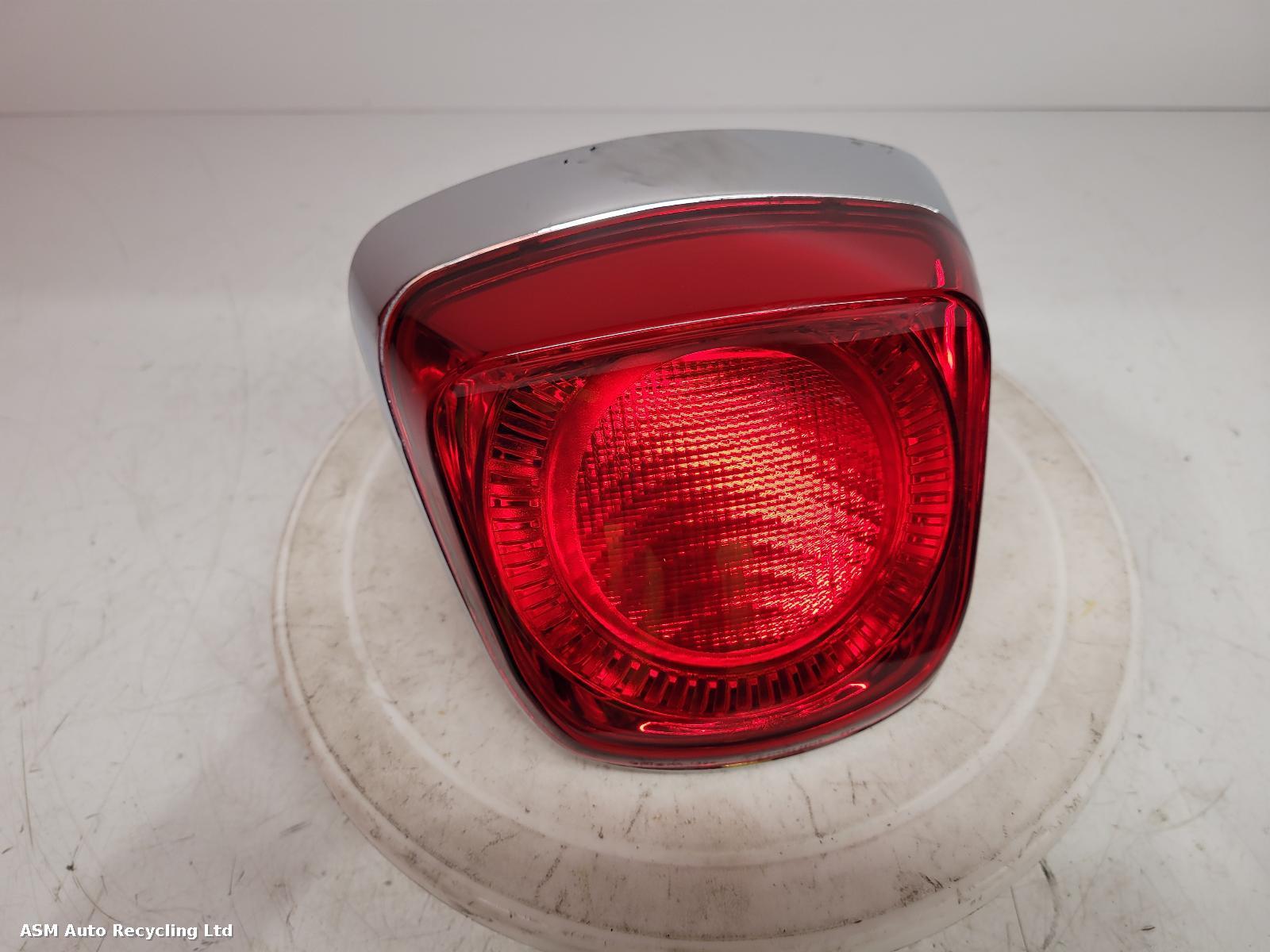 View Auto part Taillight Vespa Primavera 2024