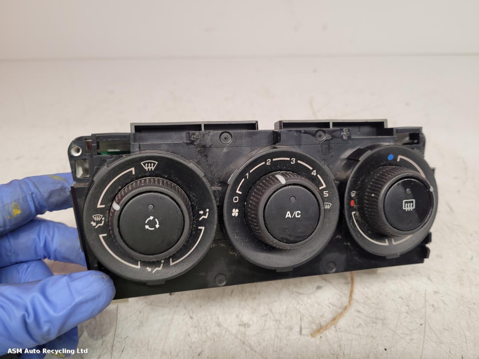 View Auto part Heater/AC Controller Citroen C3 Picasso 2011