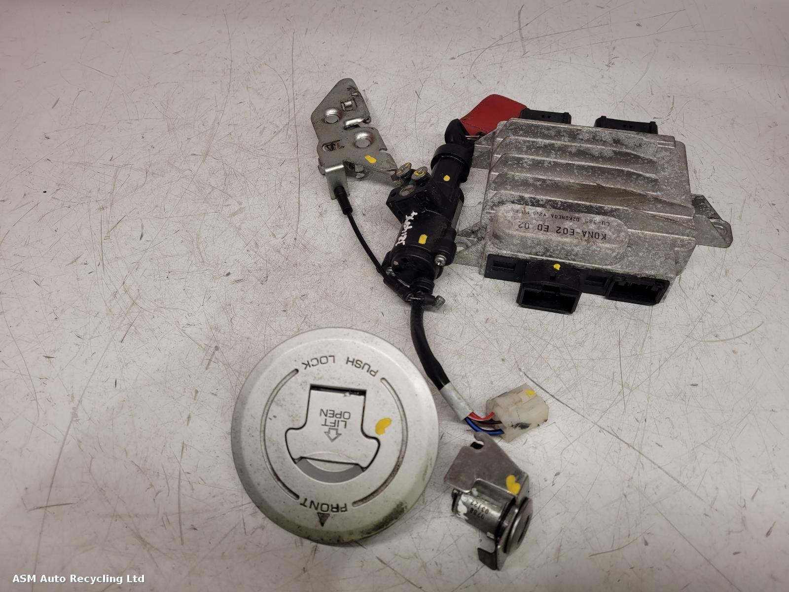 View Auto part Comp.Lock Set + Keys Honda Cbf125 2023