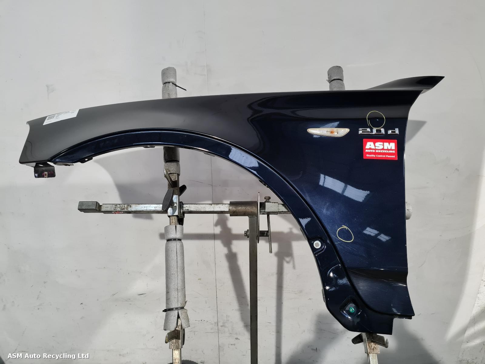 View Auto part L Wing Bmw X3 2006