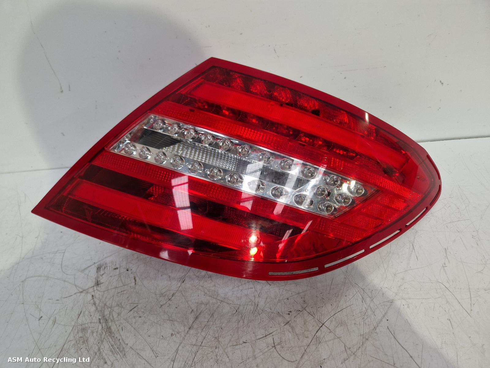 View Auto part R Taillight Mercedes C Class 2014