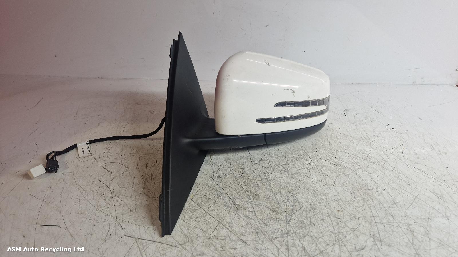 View Auto part L Door Mirror Mercedes C Class 2014