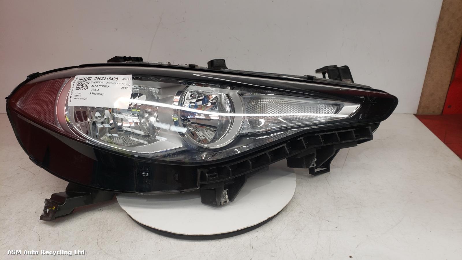 View Auto part R Headlamp Alfa Romeo Giulia 2017