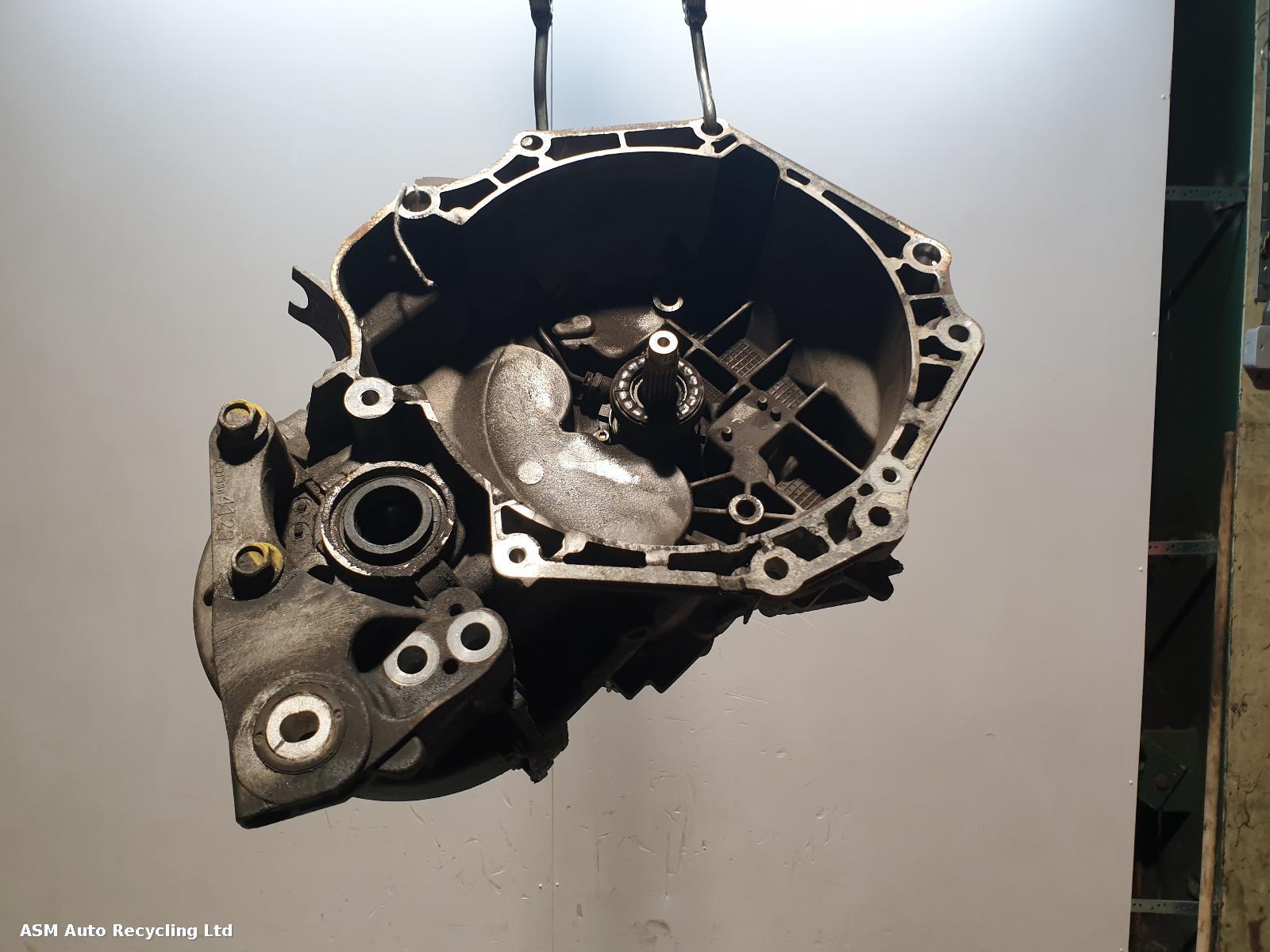 View Auto part Gearbox Vauxhall Astra 2016