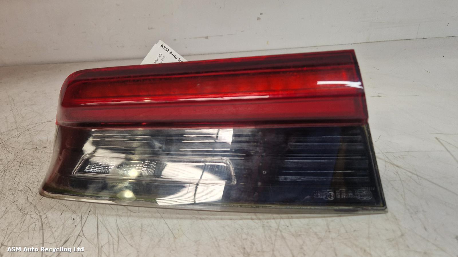 View Auto part L Taillight Bmw 3 Series 2022