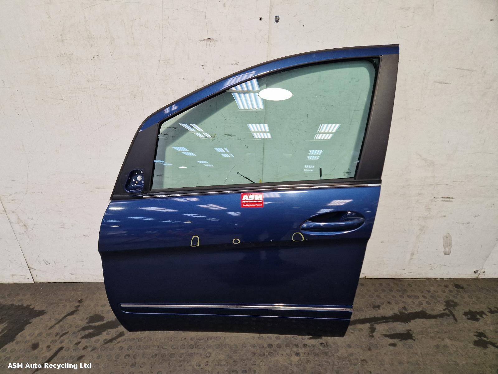 View Auto part L Front Door Mercedes B Class 2011