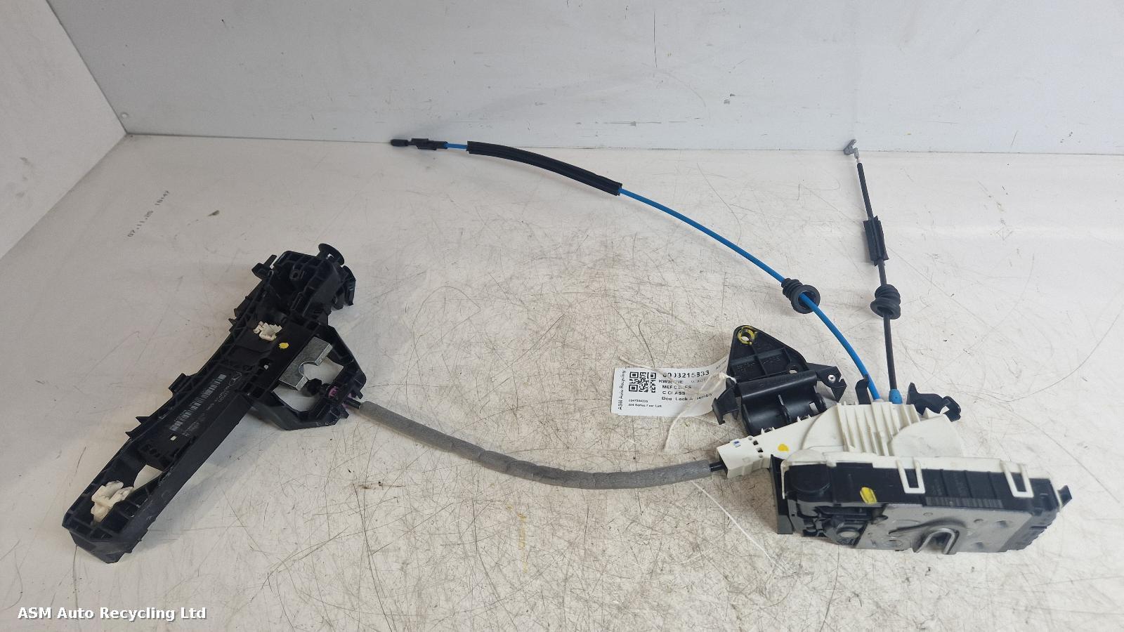 View Auto part Door Lock Assembly Mercedes C Class 2008