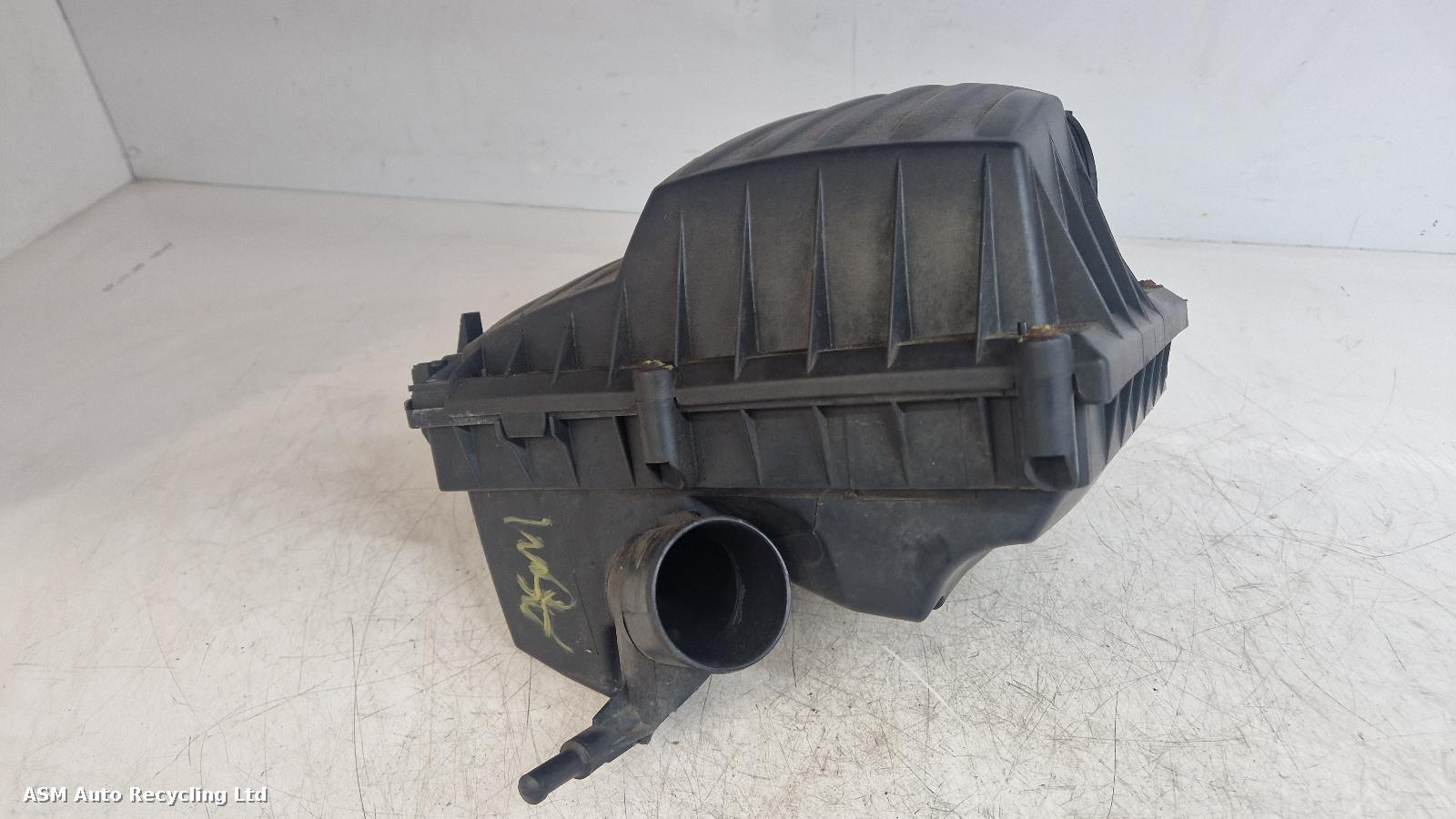 View Auto part Air Cleaner/Box Vauxhall Corsa 2004
