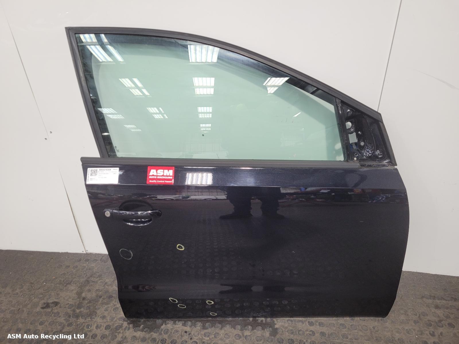 View Auto part R Front Door Volkswagen Polo 2011