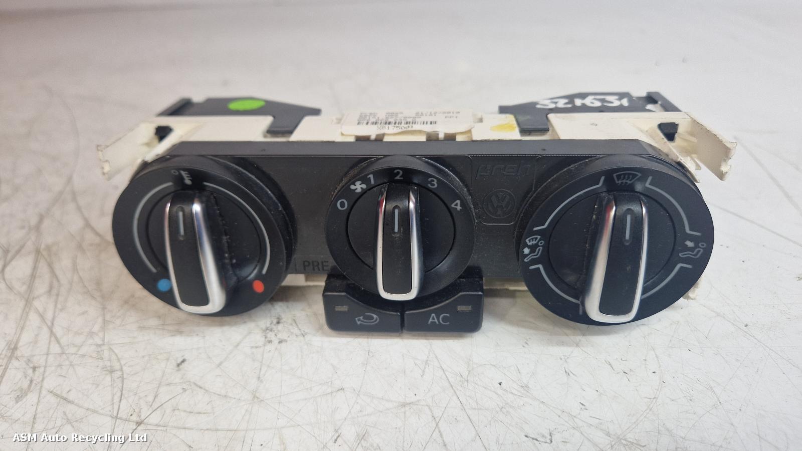 View Auto part Heater/AC Controller Volkswagen Polo 2011