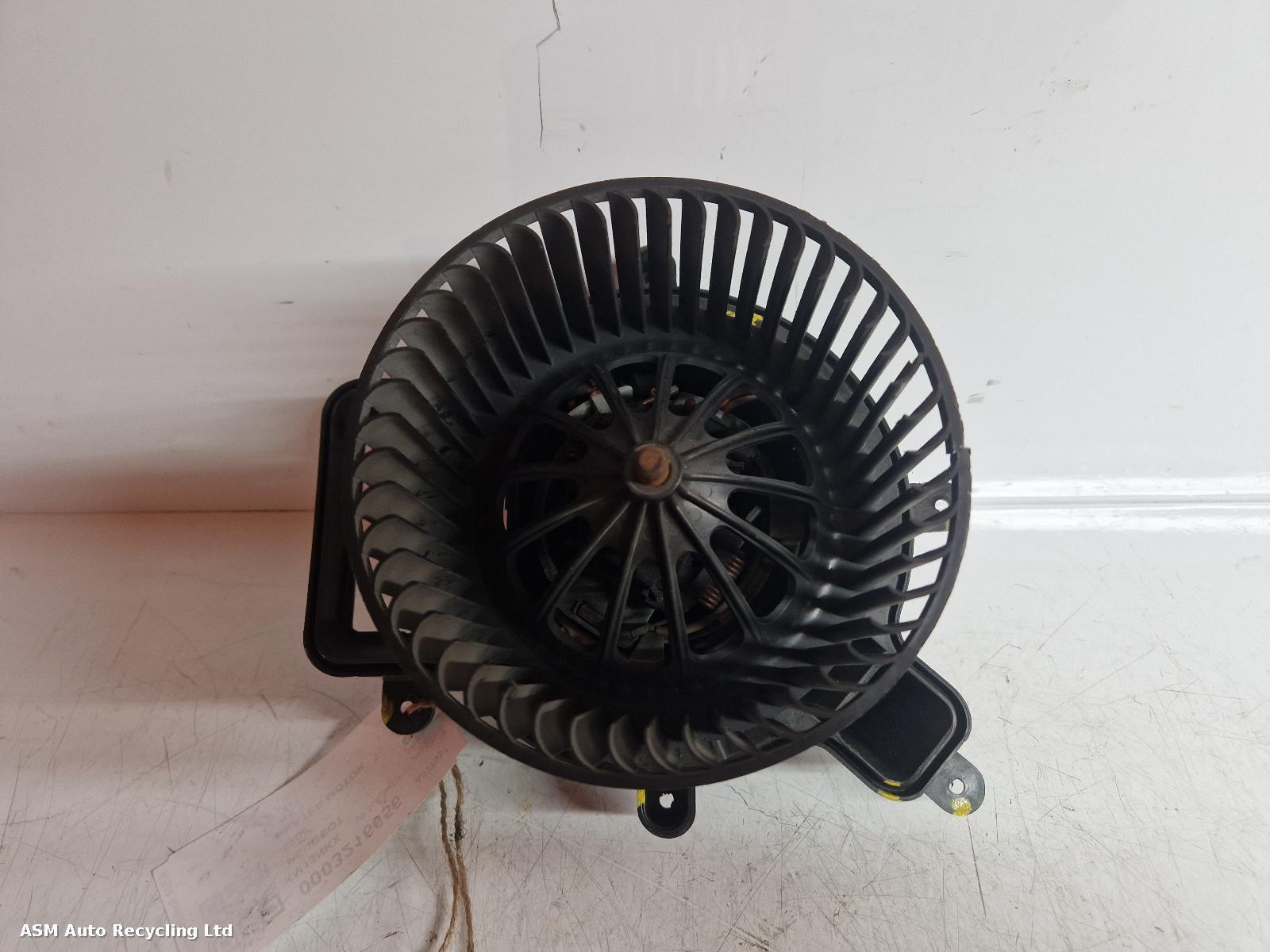 View Auto part Heater Motor/Assembly Peugeot 5008 2013