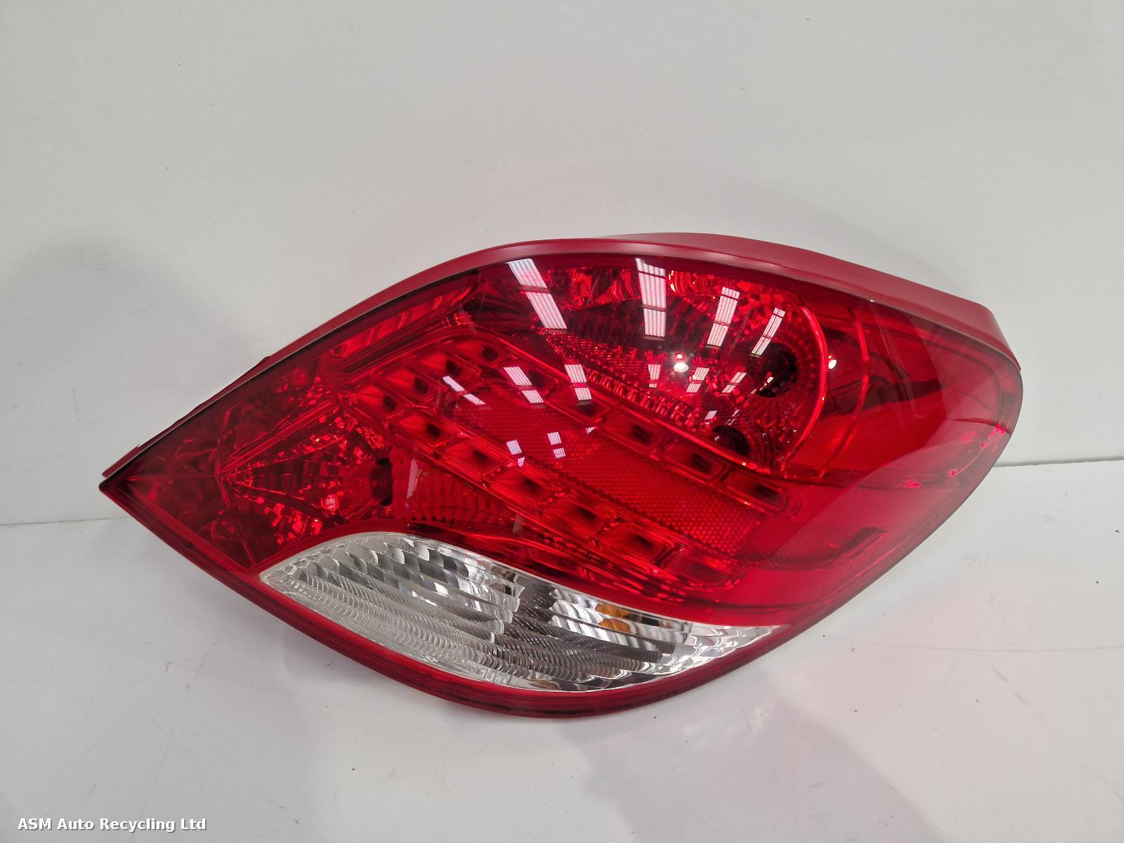 View Auto part R Taillight Peugeot 207 2014