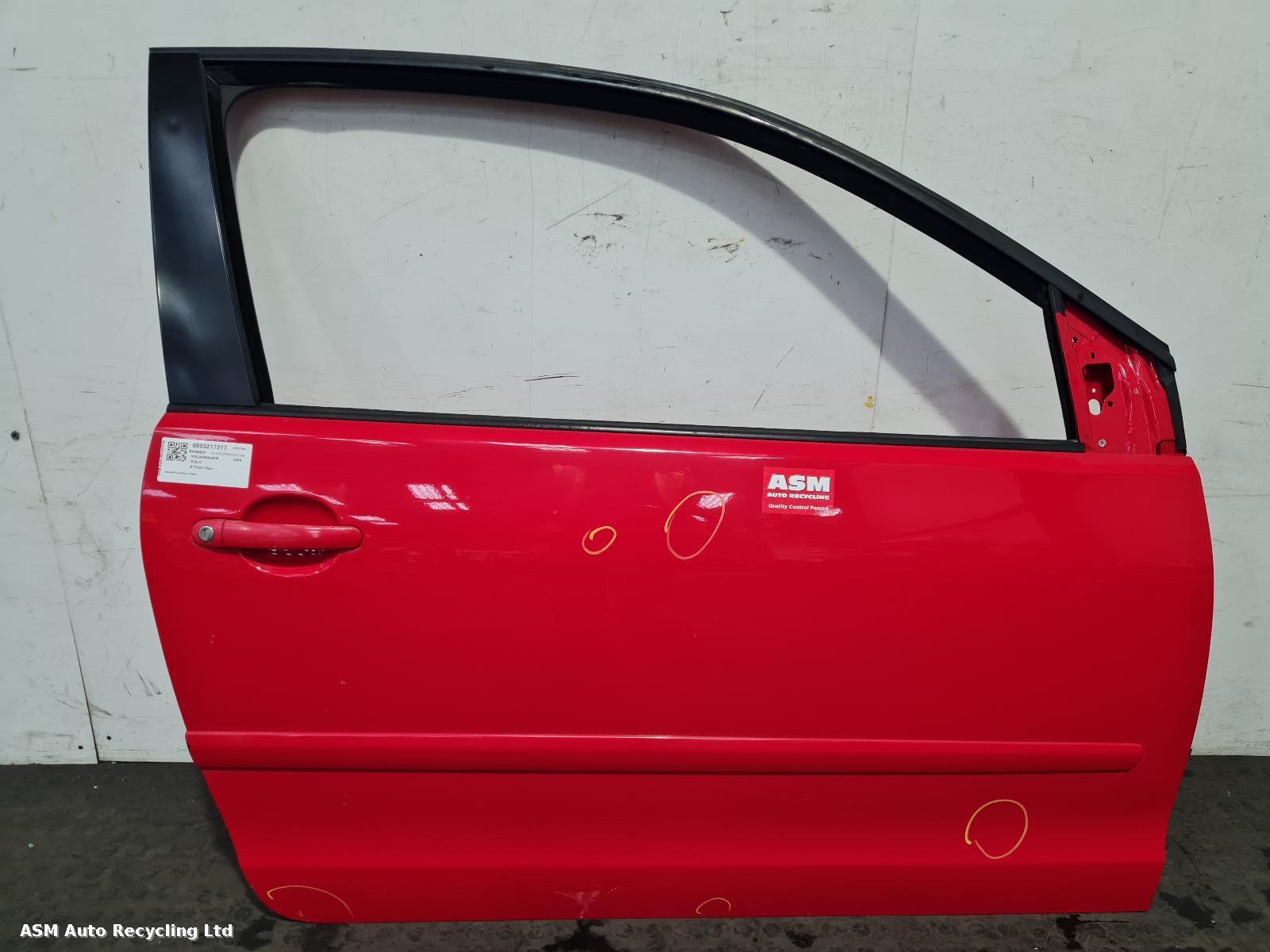 View Auto part R Front Door Volkswagen Polo 2008