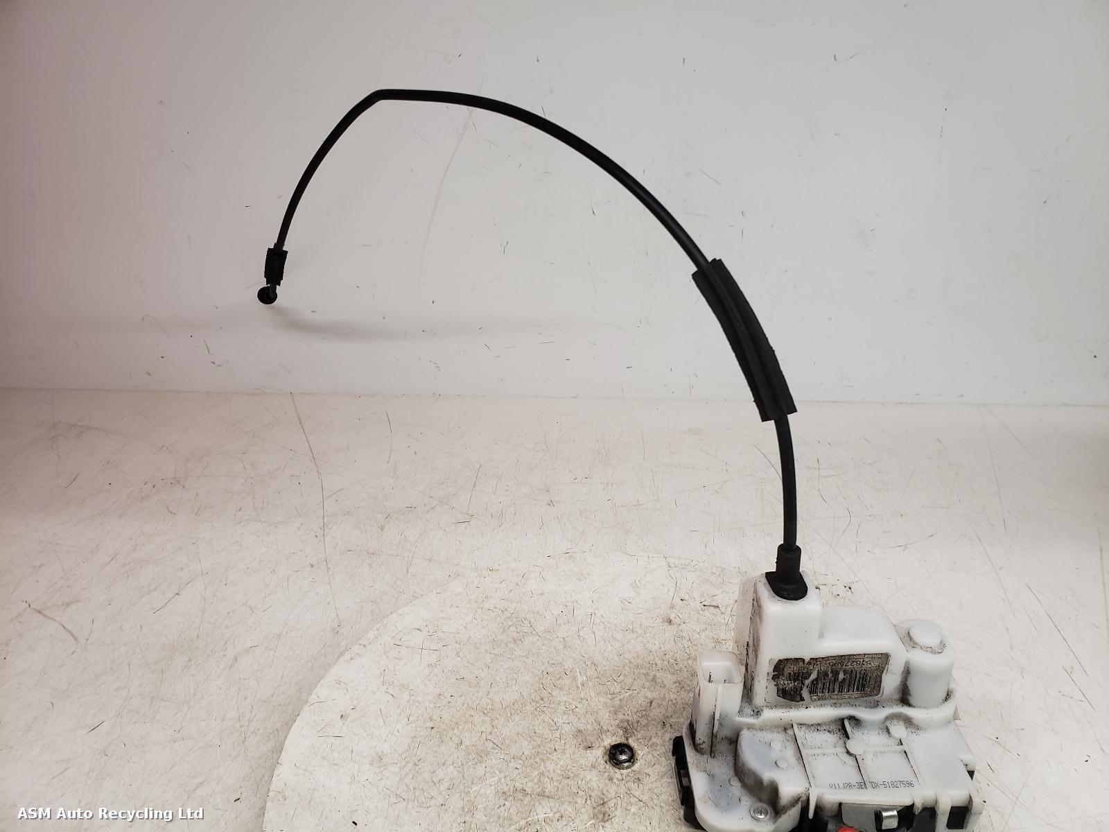 View Auto part Door Lock Assembly Fiat 500 2012