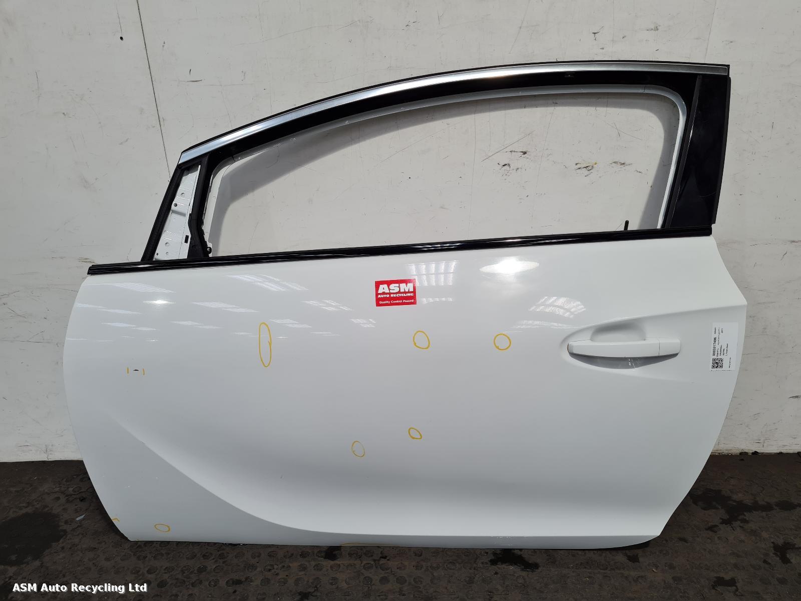 View Auto part L Front Door Vauxhall Astra 2011