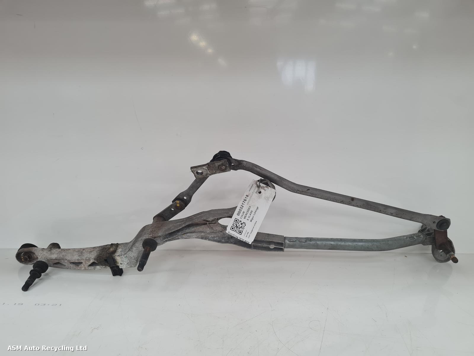 View Auto part Wiper Linkage Mercedes E Class 2009